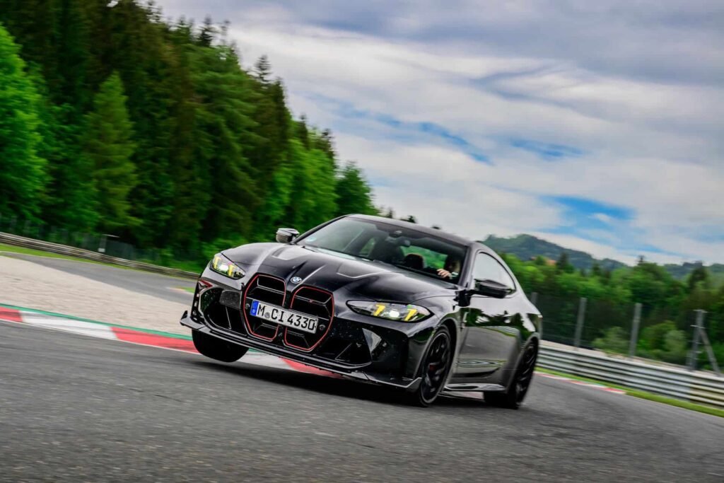 BMW M4 CS vs. Porsche 911 GTS