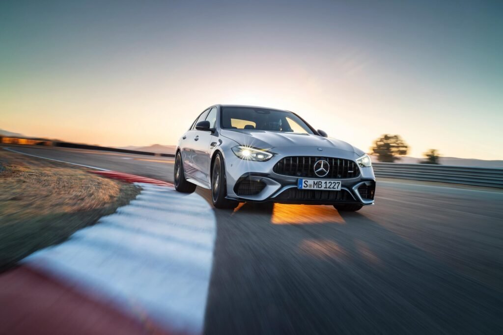 Mercedes Bringing Hybrid Inline-Six to C63