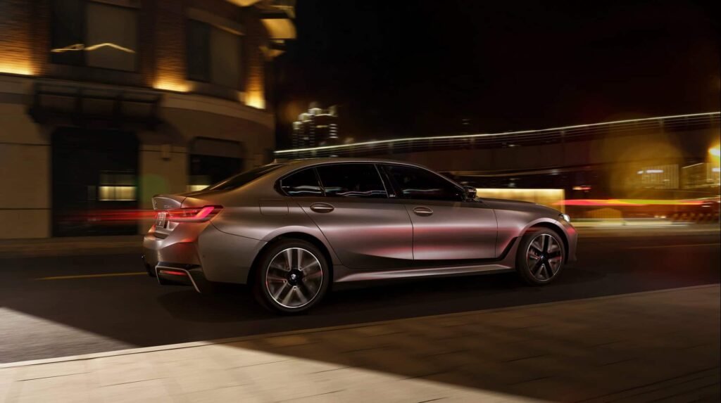 2025 BMW 3 SERIES 50 YEARS EDITION 8