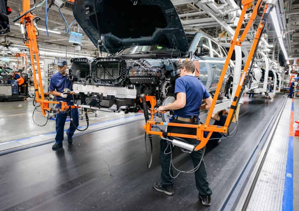 BMW Considering Adding Shifts, Increasing Production at Spartanburg Plant