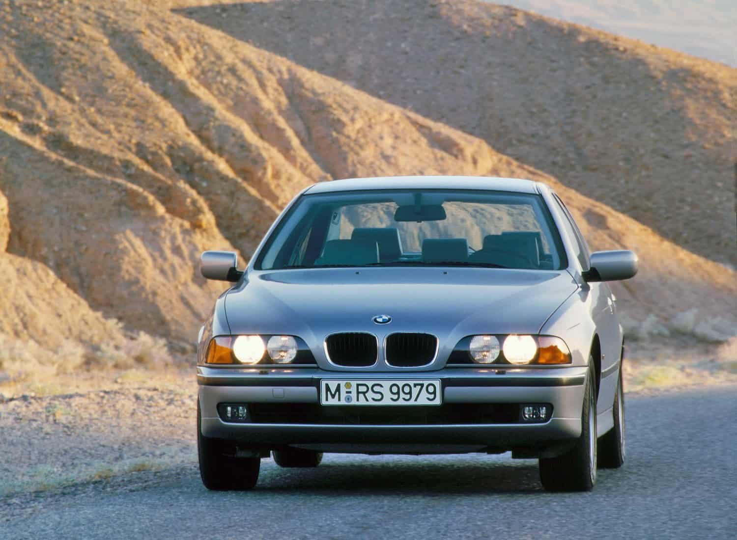 BMW 5 SERIES E39 2
