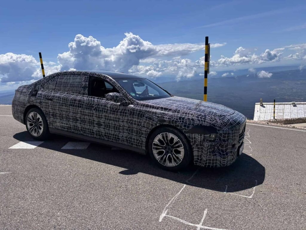 2027 BMW 7 SERIES SPY PHOTOS 00