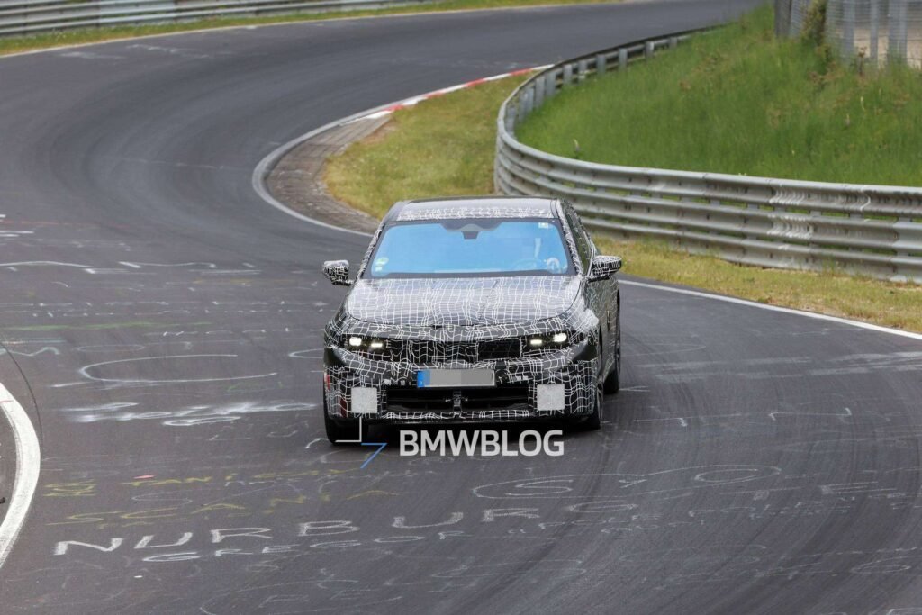 2027 BMW M350 PROTOTYPE 08