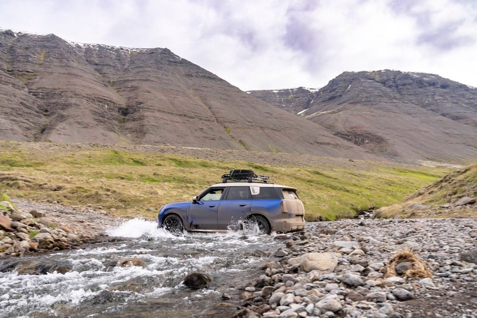 MINI COUNTRYMAN ELECTRIC ROAD TRIP 07