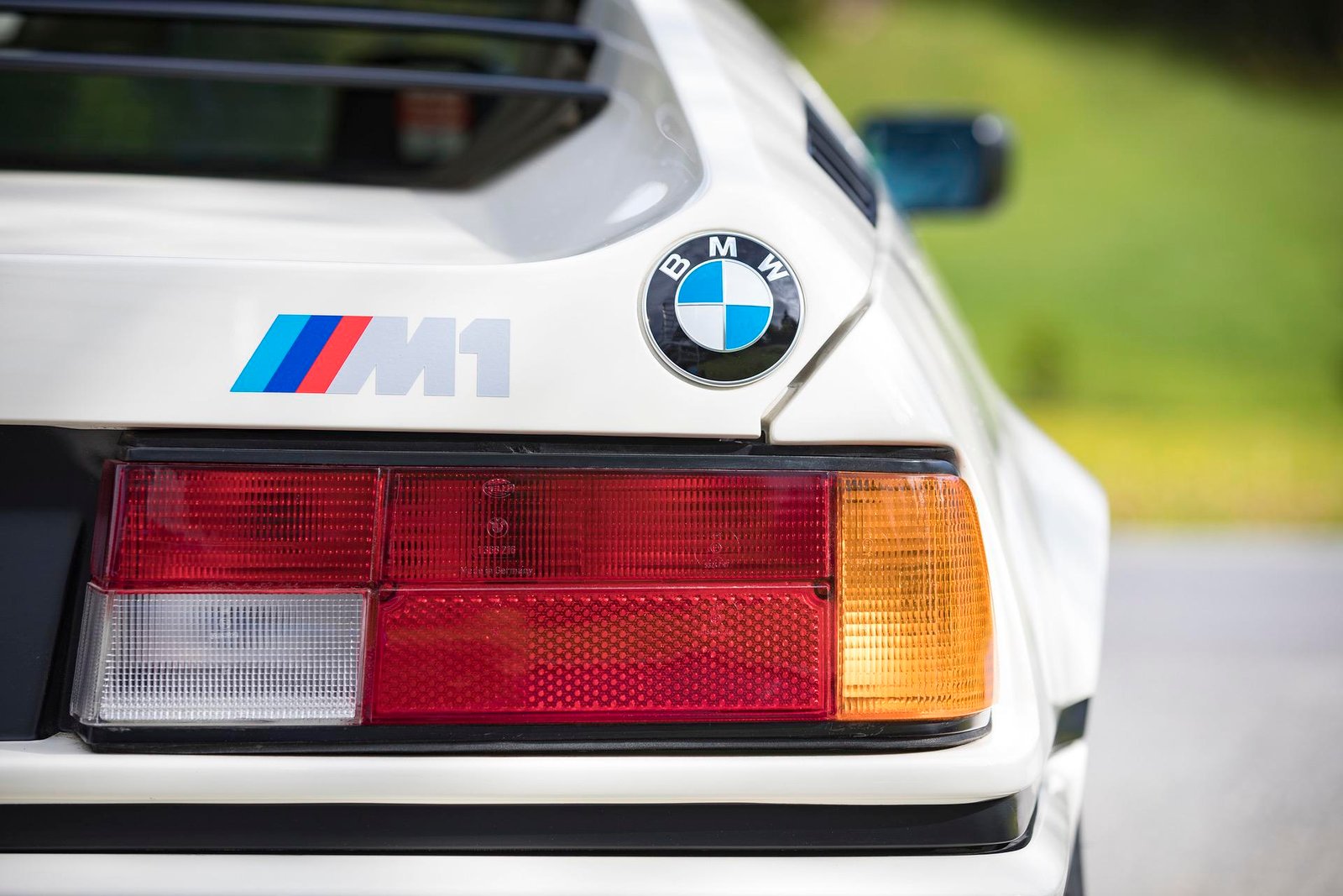 BMW's M1 Supercar Restoration Is Progressing Nicely: Video