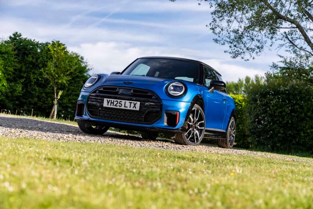 2025 MINI COOPER JCW F66 SUNSHINE BLUE 62