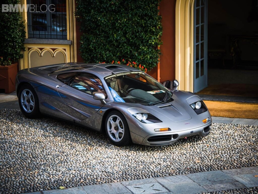 Front 3/4 view McLaren F1 in Magnesium Silver