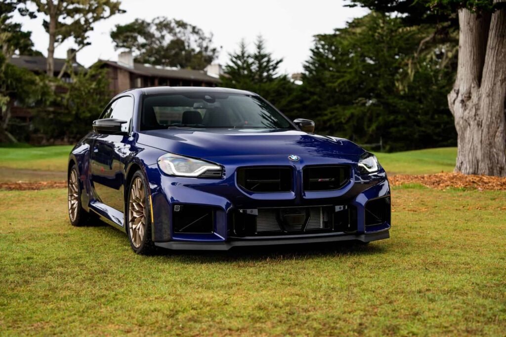 2026 BMW M2 CS VELVET BLUE UNVEIL 02
