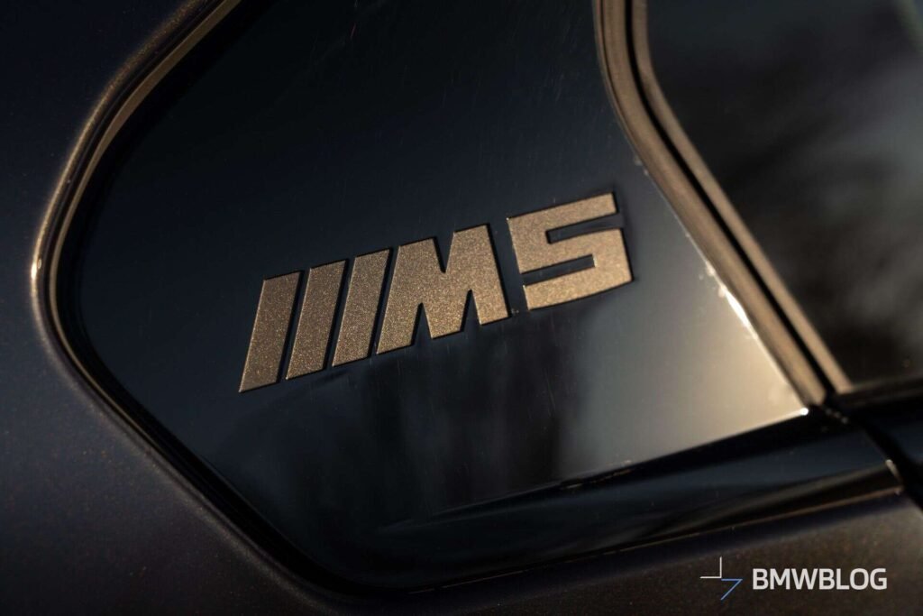 2025 BMW M5 SEPIA METALLIC 25