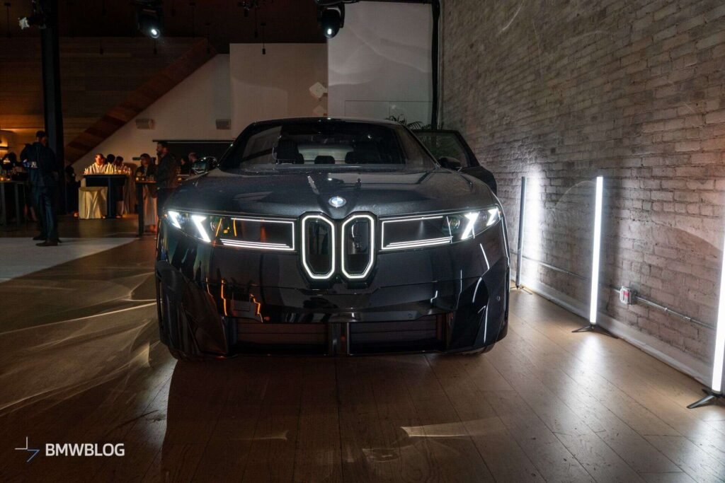 2026 BMW IX3 BLACK SAPPHIRE 00