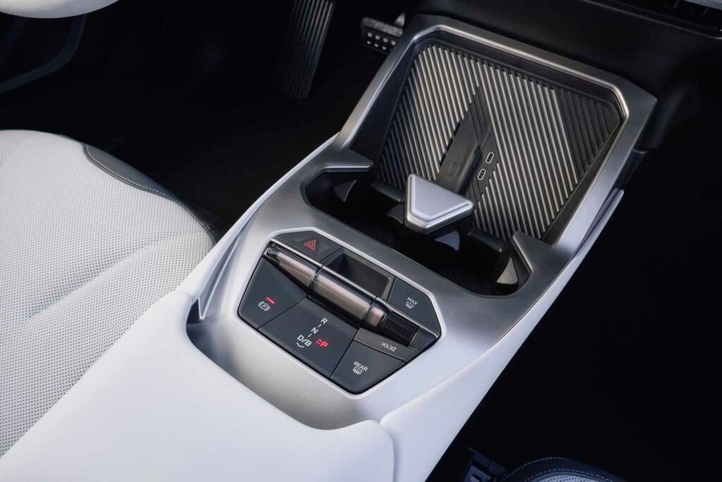 2026 BMW IX3 with no iDrive controller