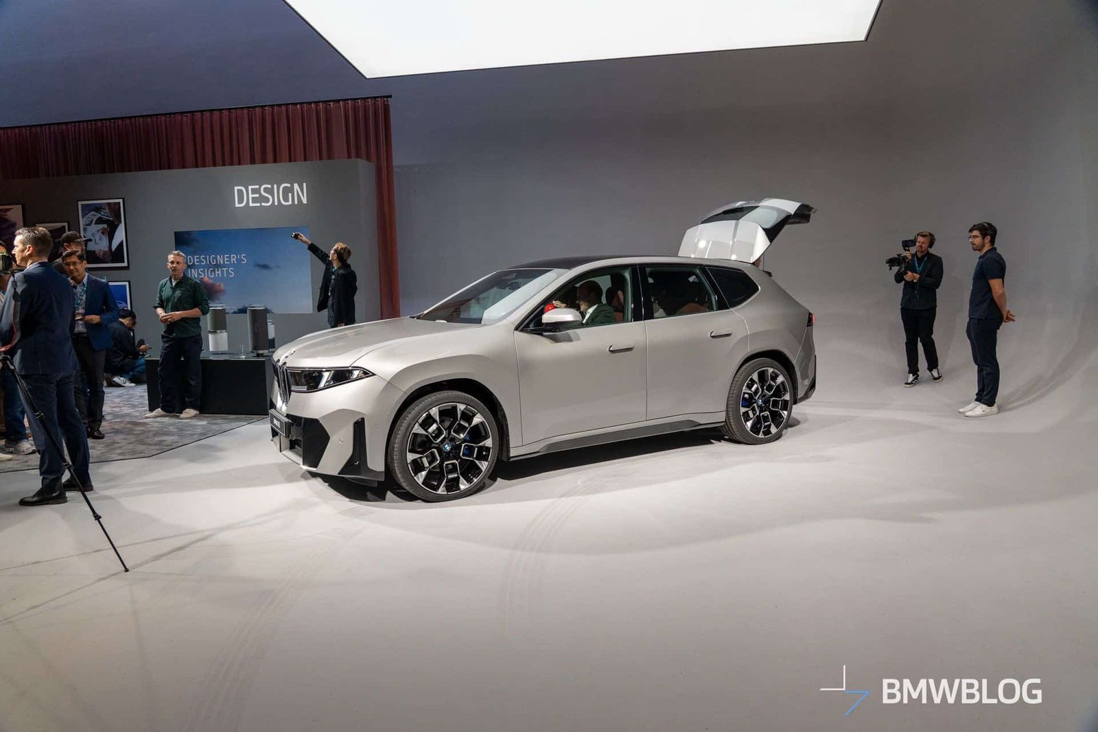 2026 BMW IX3 SPACE SILVER 15