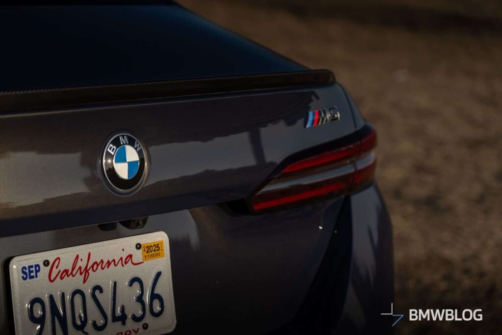 2025 BMW M5 SEPIA METALLIC 16