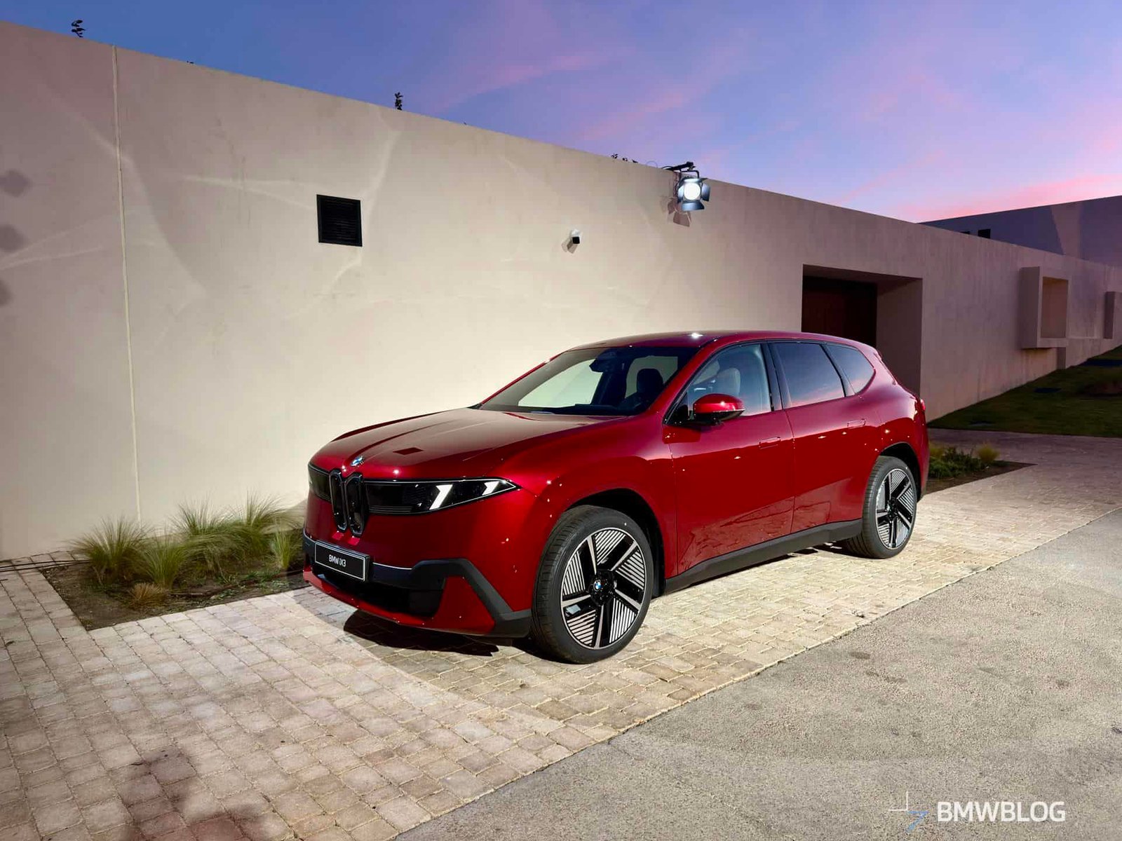 2026 BMW IX3 FIRE RED 08