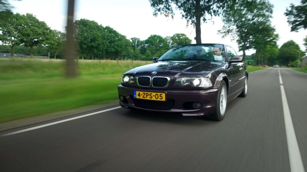 BMW 318I CABRIOLET TOURMALINE VIOLET 01