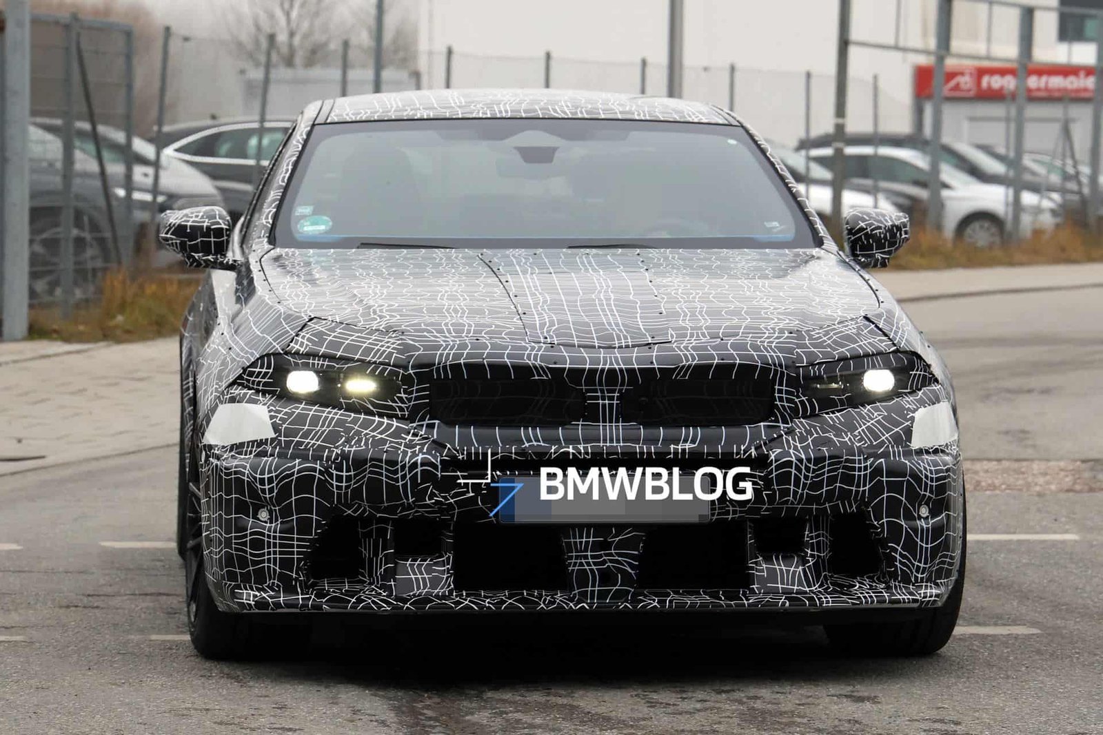 2027 BMW M5 facelift prototype with smaller kidney grilles and revised headlights