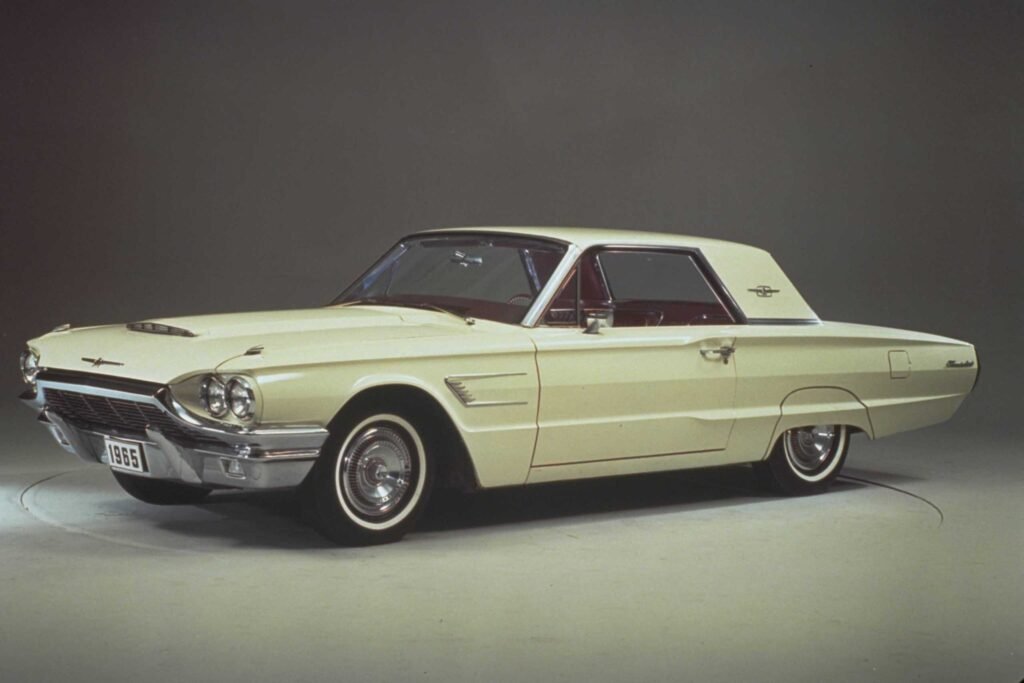 1965FORDTHUNDERBIRD