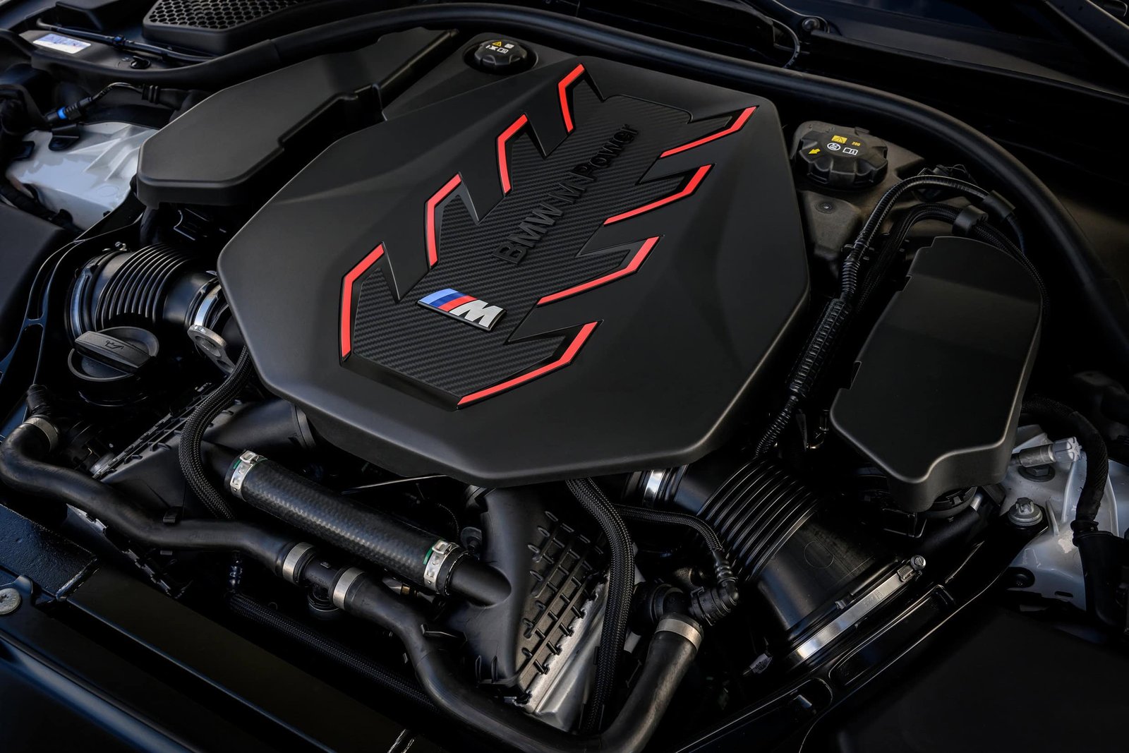 BMW S68 Engine in the BMW M5 PHEV
