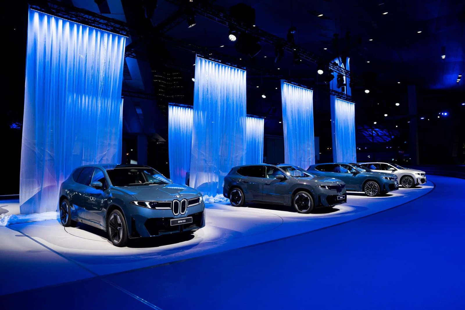 FIRST 2026 BMW IX3 DELIVERED 11