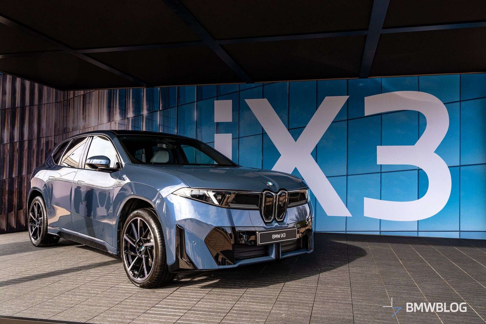 2026 BMW IX3 CES 22