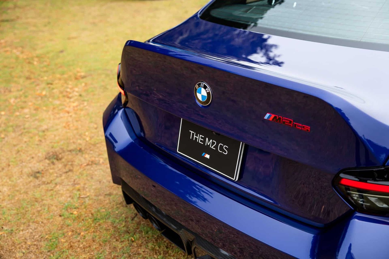 2026 BMW M2 CS VELVET BLUE UNVEIL 06