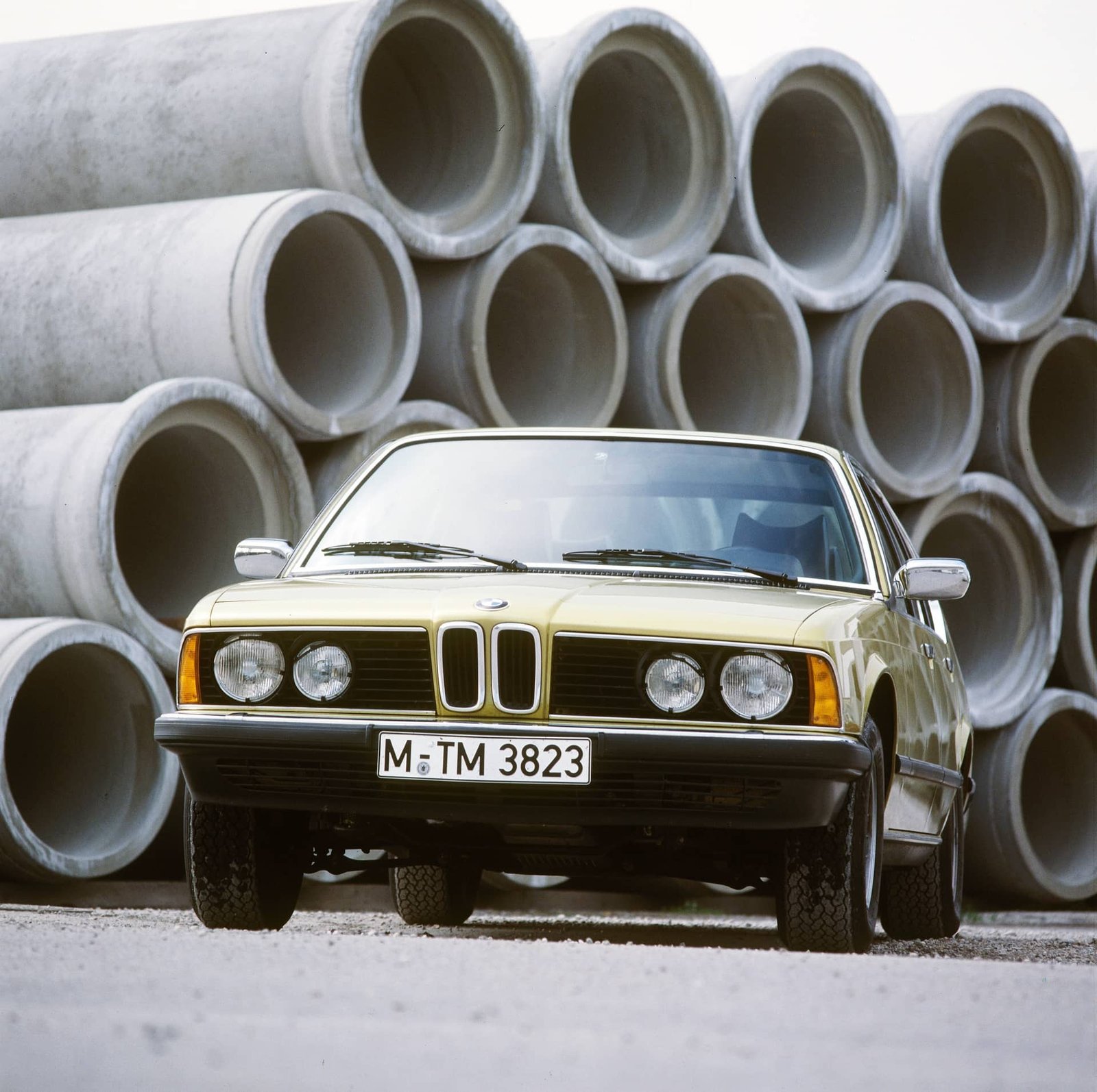 BMW Looks Back At 7 Series E23 Prototypes With Funky Camo