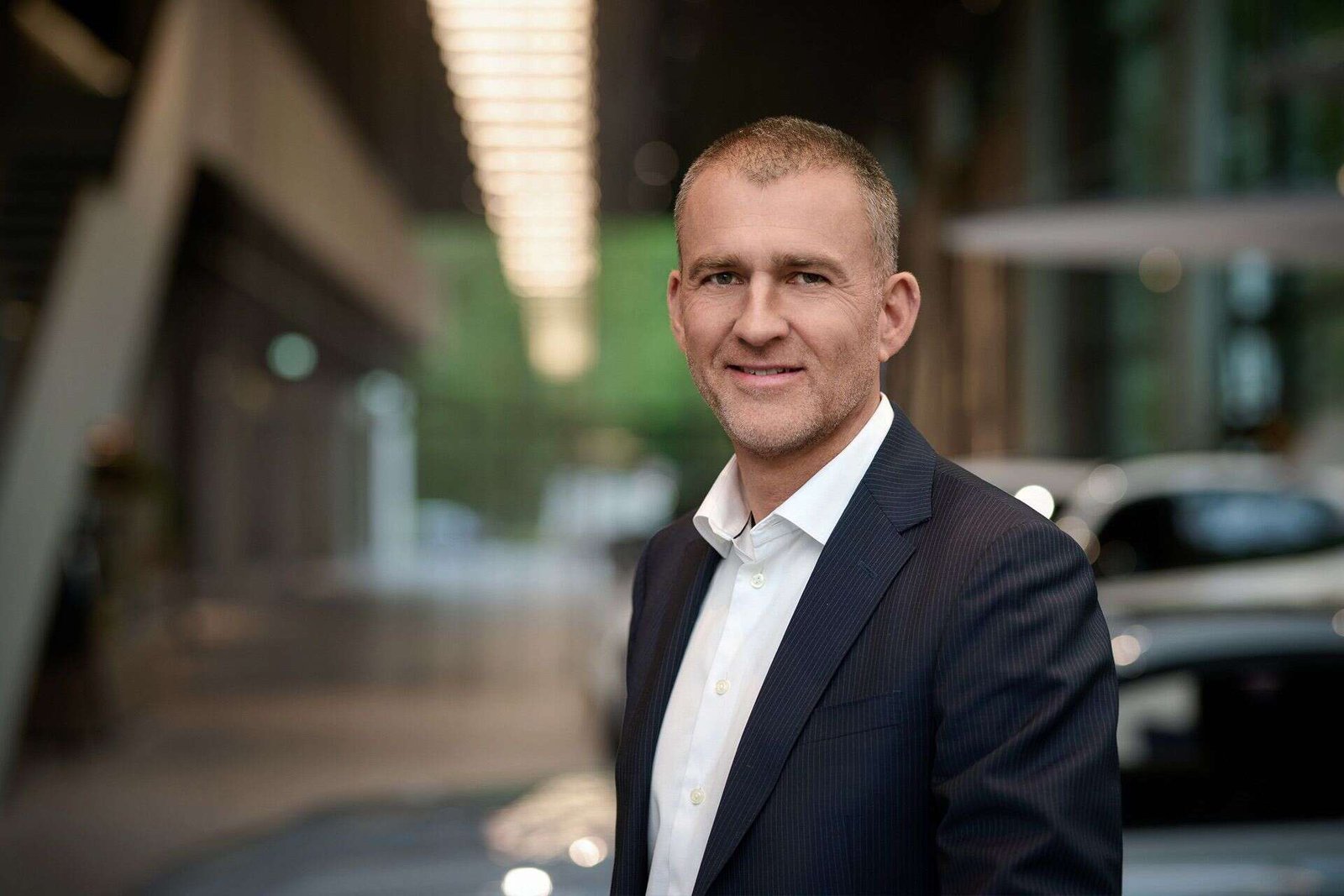 CHRISTIAN ACH BMW CHINA 00